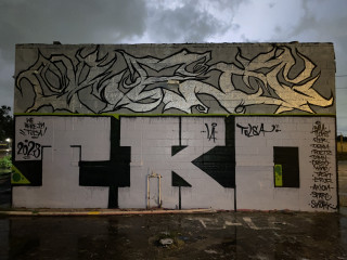 Tko crew / Walls