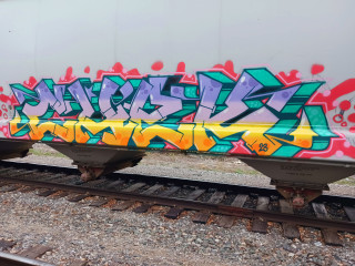 Chek / Trains
